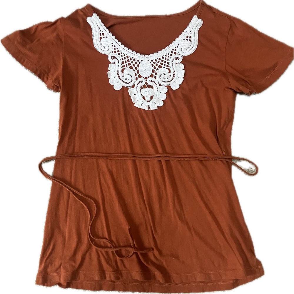 Women's Rust Top with Lace Detail